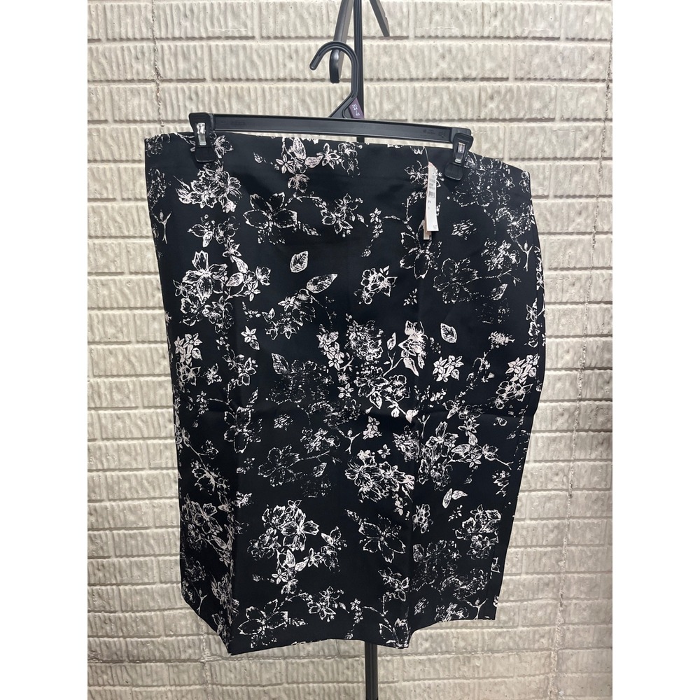 Nordstrom Rack Black White Floral Print Pencil Skirt Plus Size 18W 3690050WNR‎